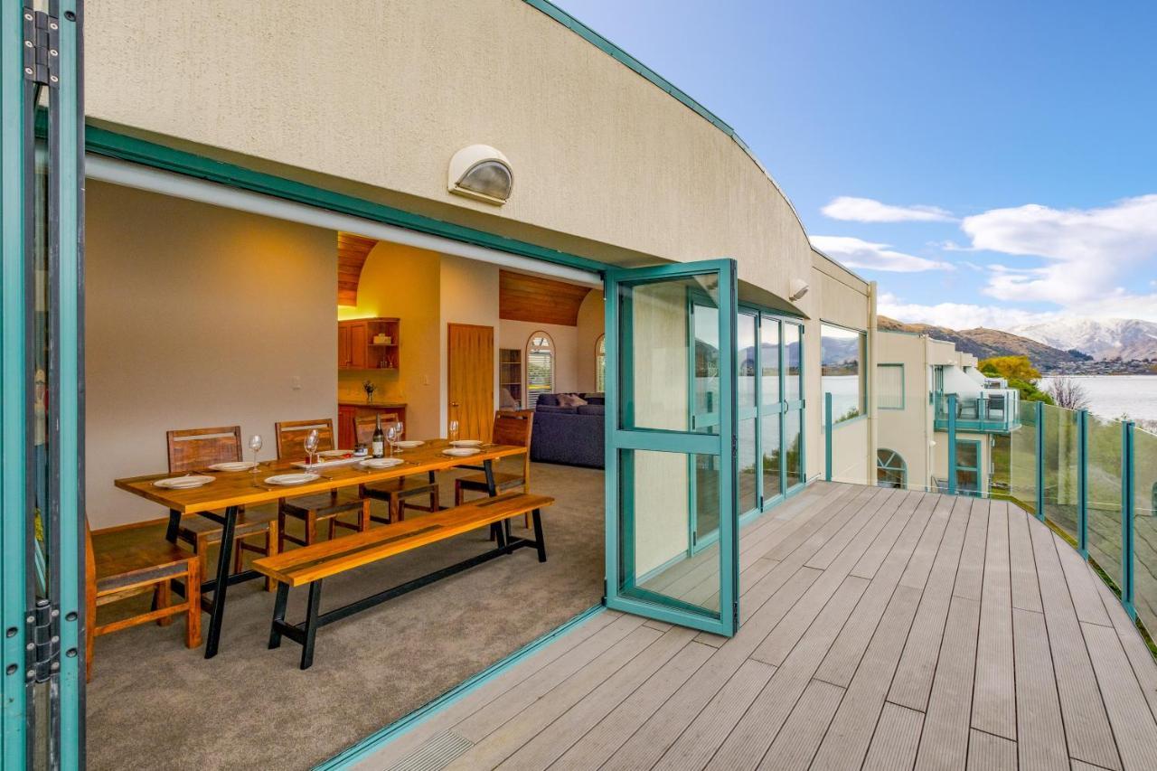 Huge Lakefront Delight - Queenstown Holiday Home Екстериор снимка